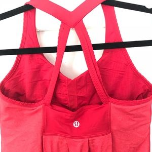 Lululemon Sz 6 Red Top